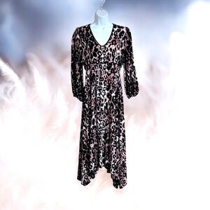 JAASE‎ Boho Maxi Dress Animal Print Shark Bite Hem Runs Small READ